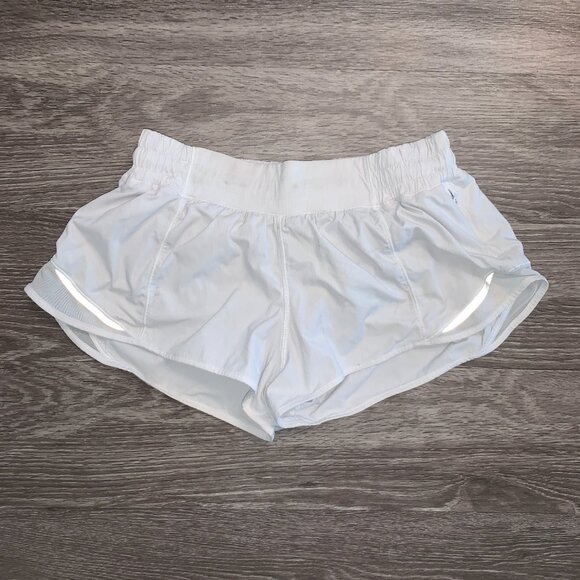 Womens Lululemon Hotty Hot Shorts 2" Inseam Sz. 8 - Picture 2 of 7
